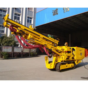 Perforateur poussoir souterrain 